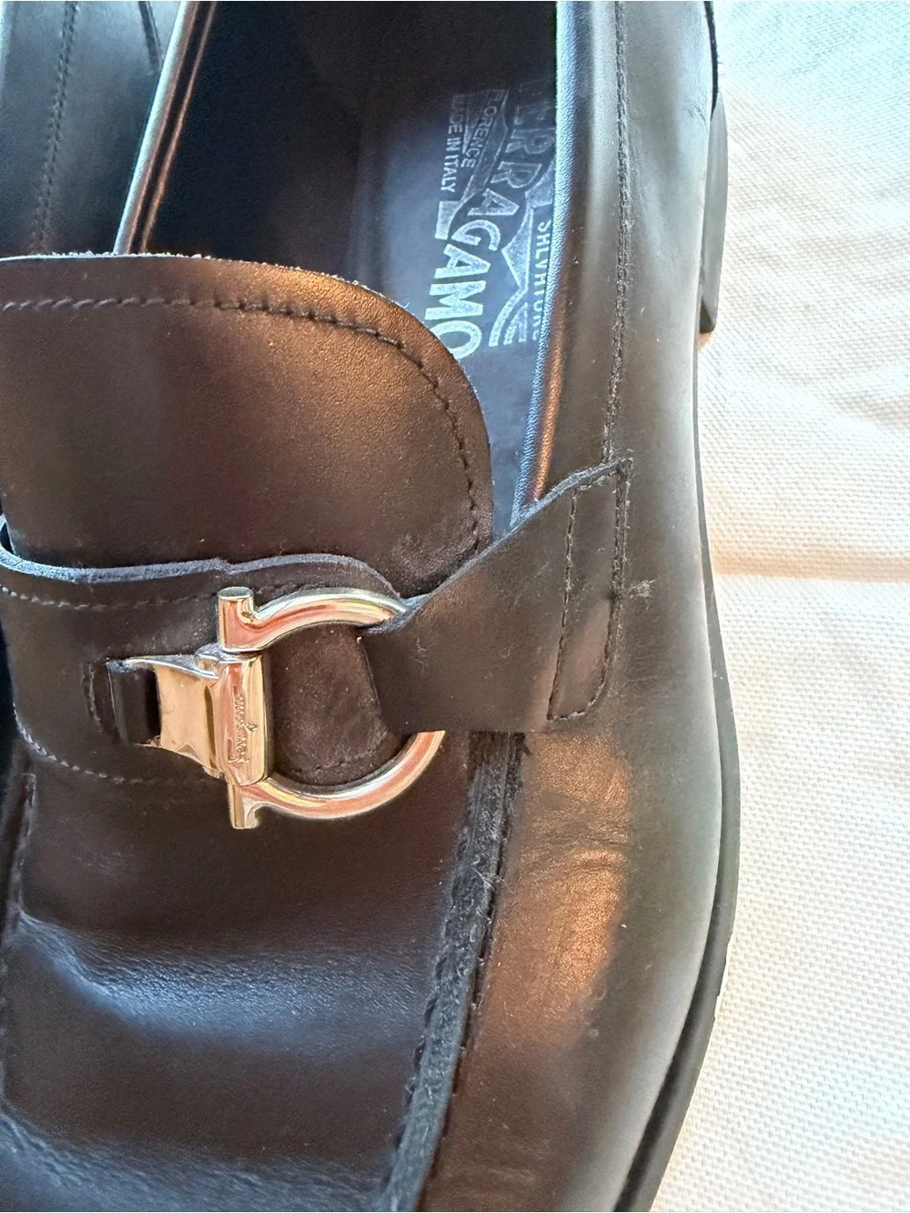 Salvatore Ferragamo Black Leather horse Bit-Detail Slip-On Loafers
